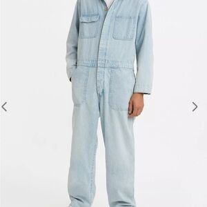 Levi's 2021 Stay Loose Coveralls Men’s Size Large Light Denim Wash GUC